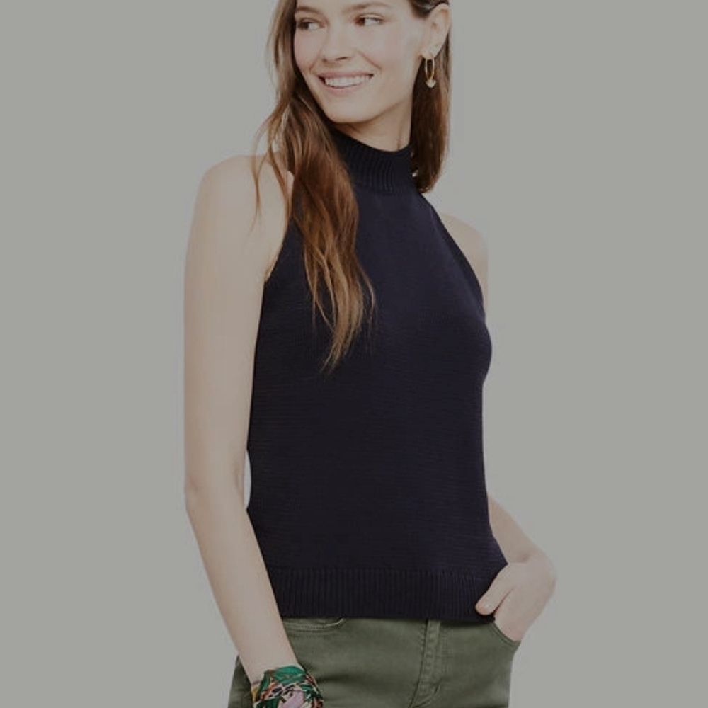 💕 $6 bundled Ann Taylor Factory Dark Blue Sleeveless Knit Top